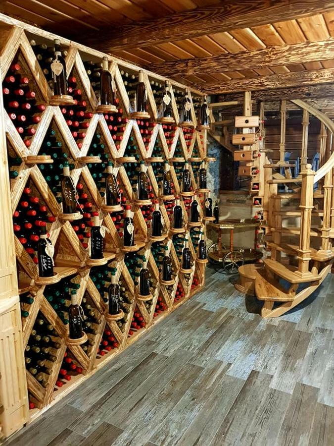 Hotel Guglux &Wine Cellar Τελάβι Εξωτερικό φωτογραφία